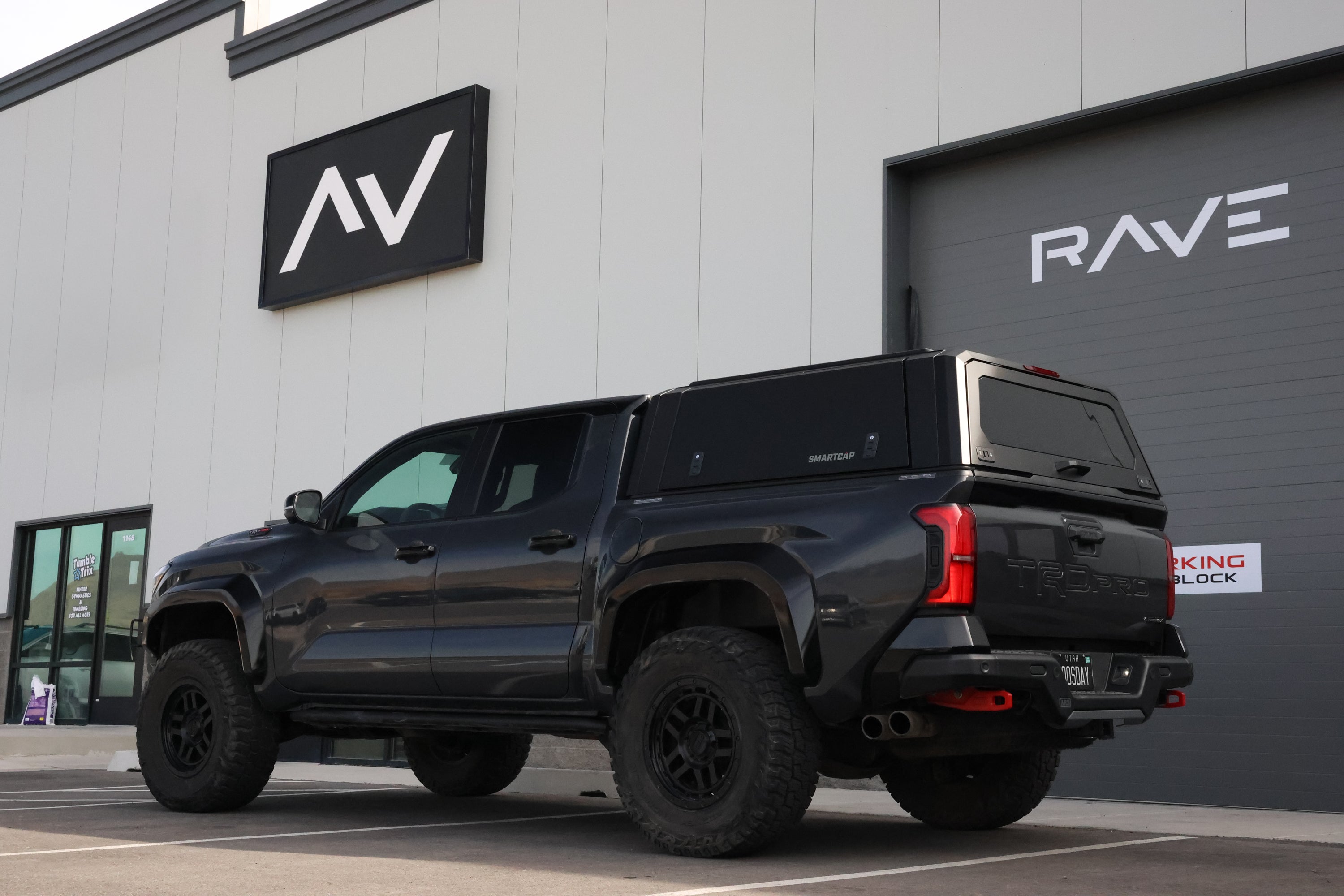 Smart Cap EVOa Adventure for 2024+ Tacoma