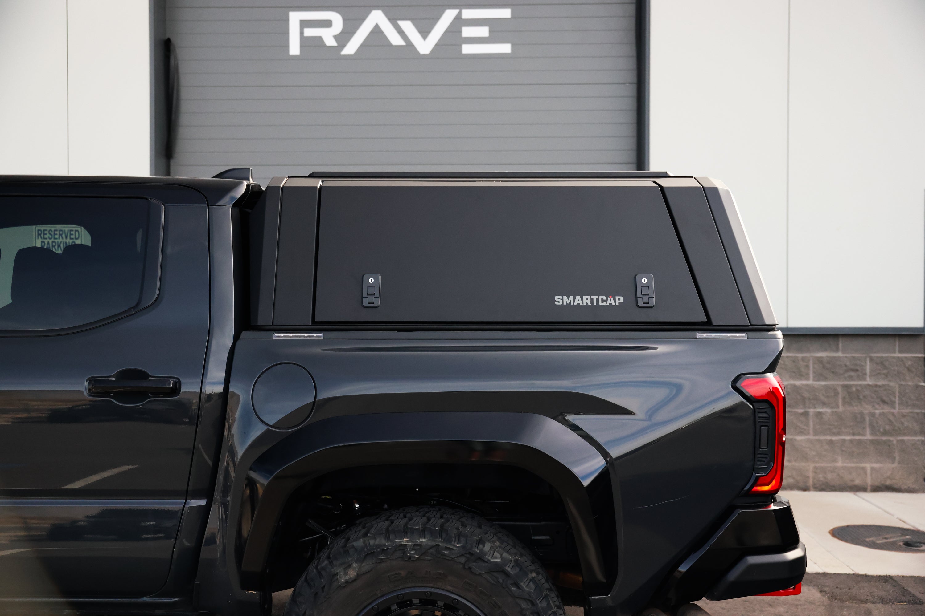 Smart Cap EVOa Adventure for 2024+ Tacoma