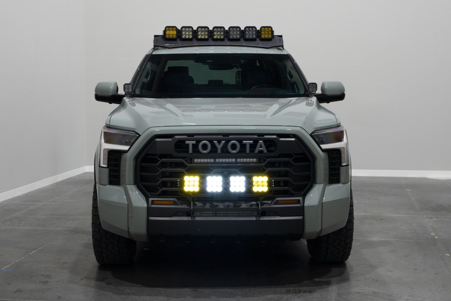 SS5 Grille CrossLink Lightbar Kit for 2022-2026 Toyota Tundra