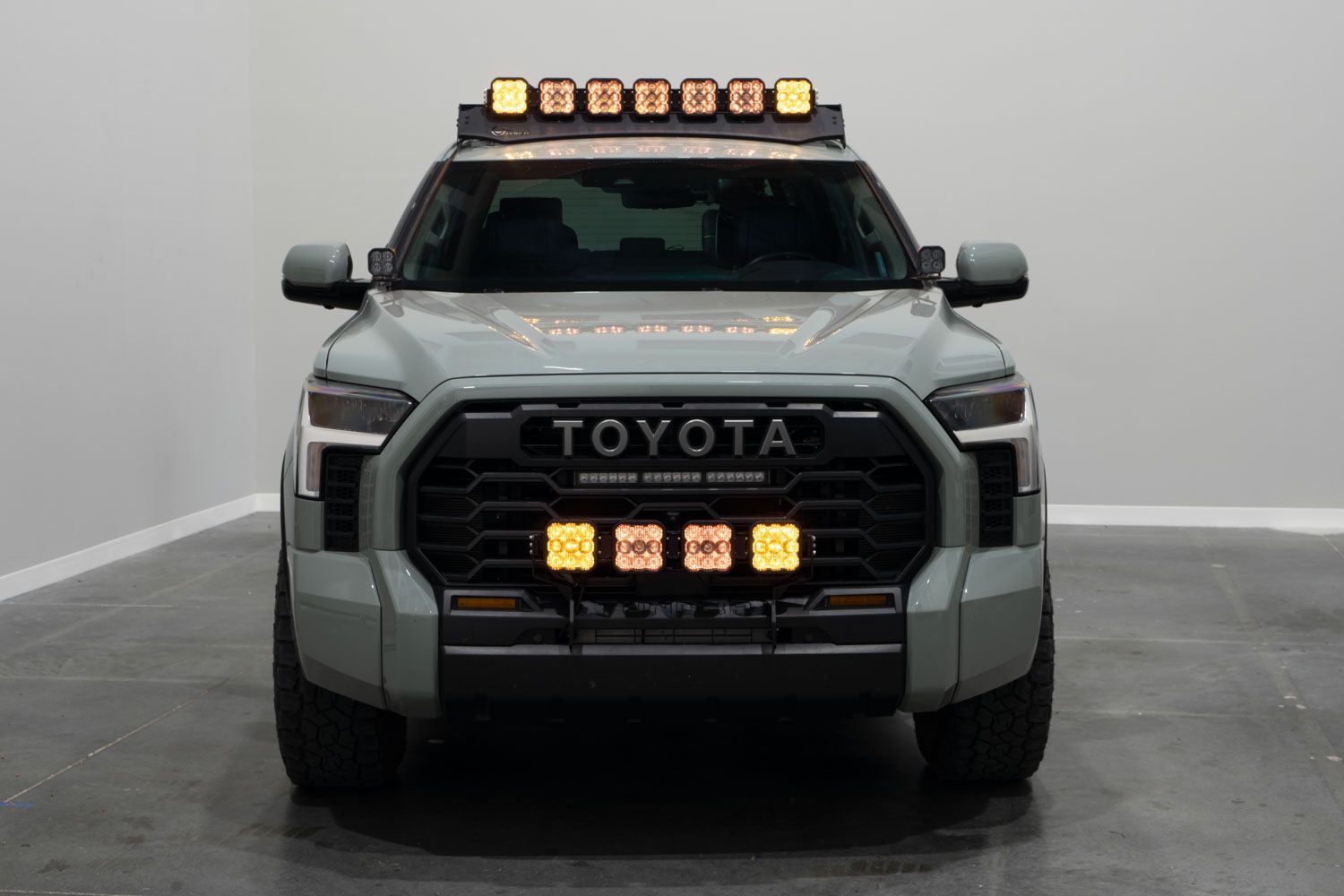 SS5 Grille CrossLink Lightbar Kit for 2022-2026 Toyota Tundra
