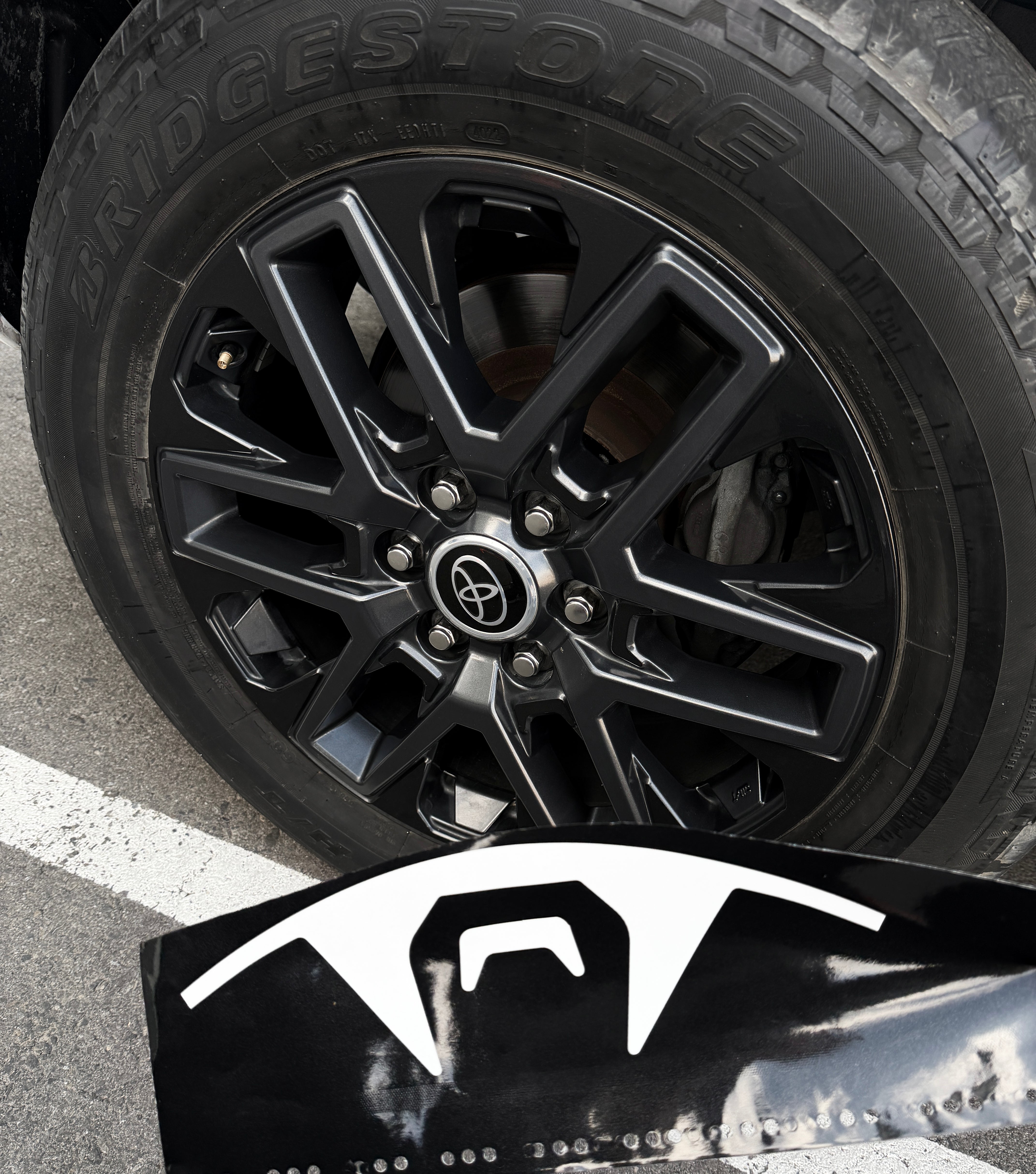 Limited 20" Wheel Vinyl Blackout Kit for 2022+ Tundra
