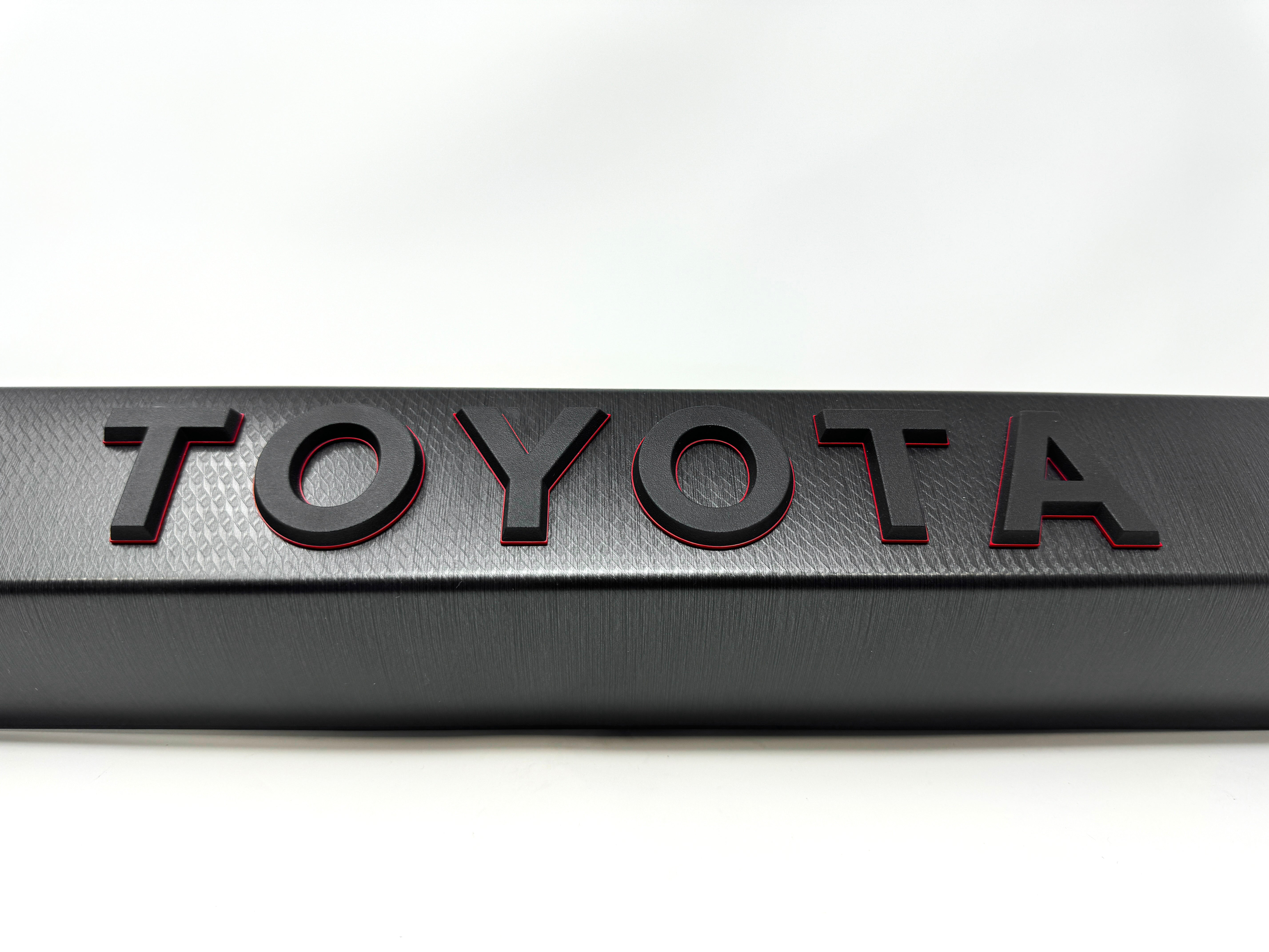 Heritage Dash Garnish for 2023+ Sequoia