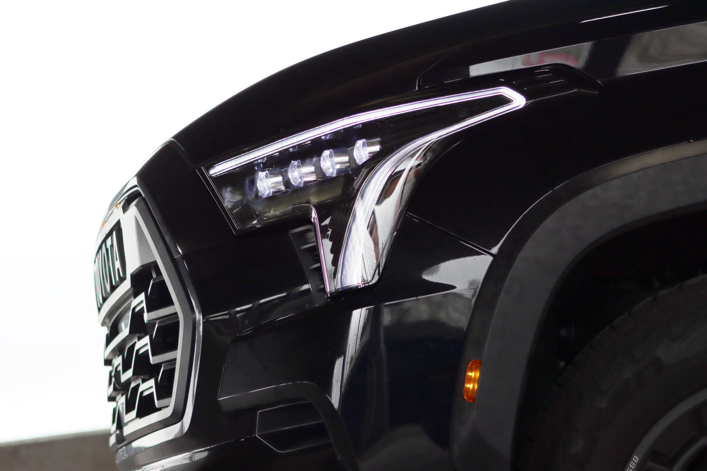 NOVA Series Projector Headlights Black 2022+ Tundra