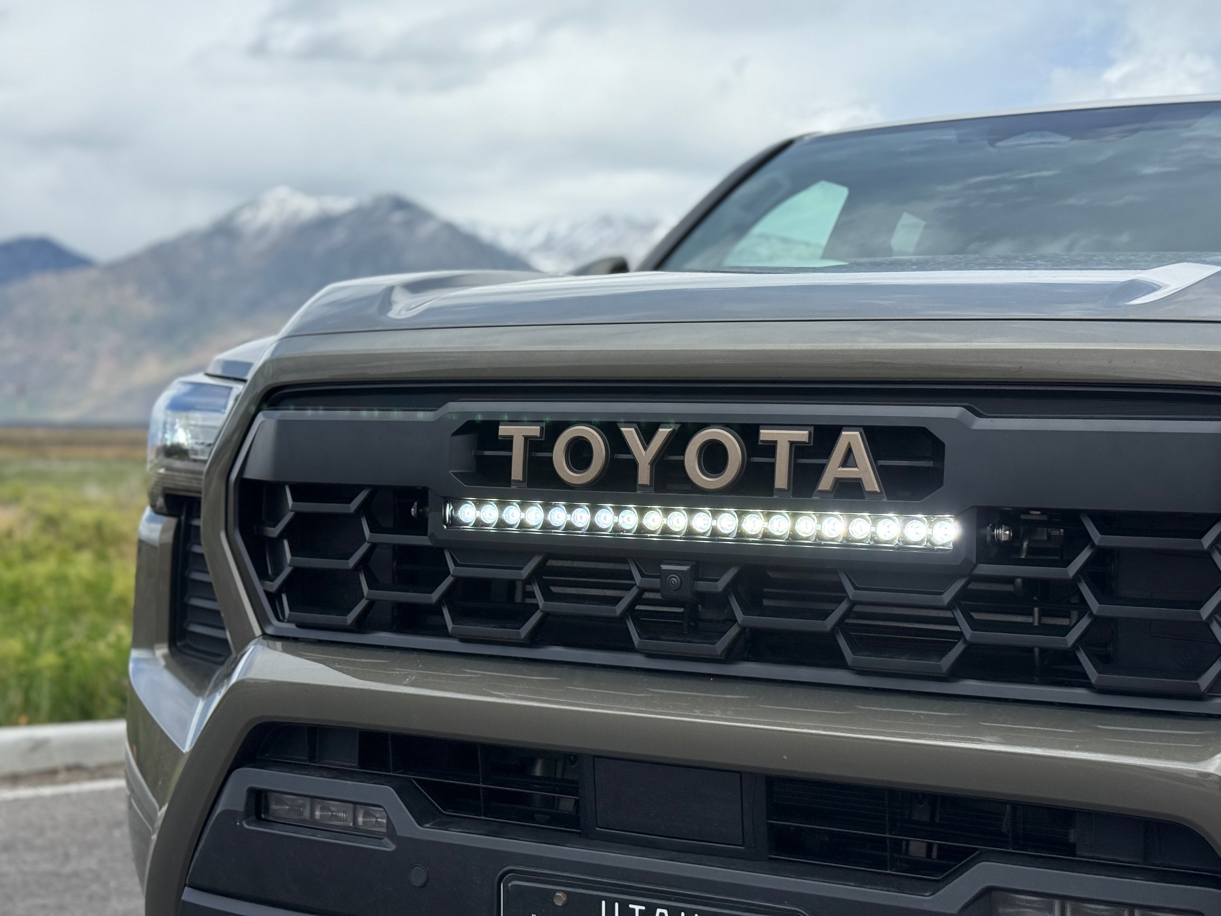RC 20" Light Bar with Amber DRL for 2024+ Tacoma Pro Grille