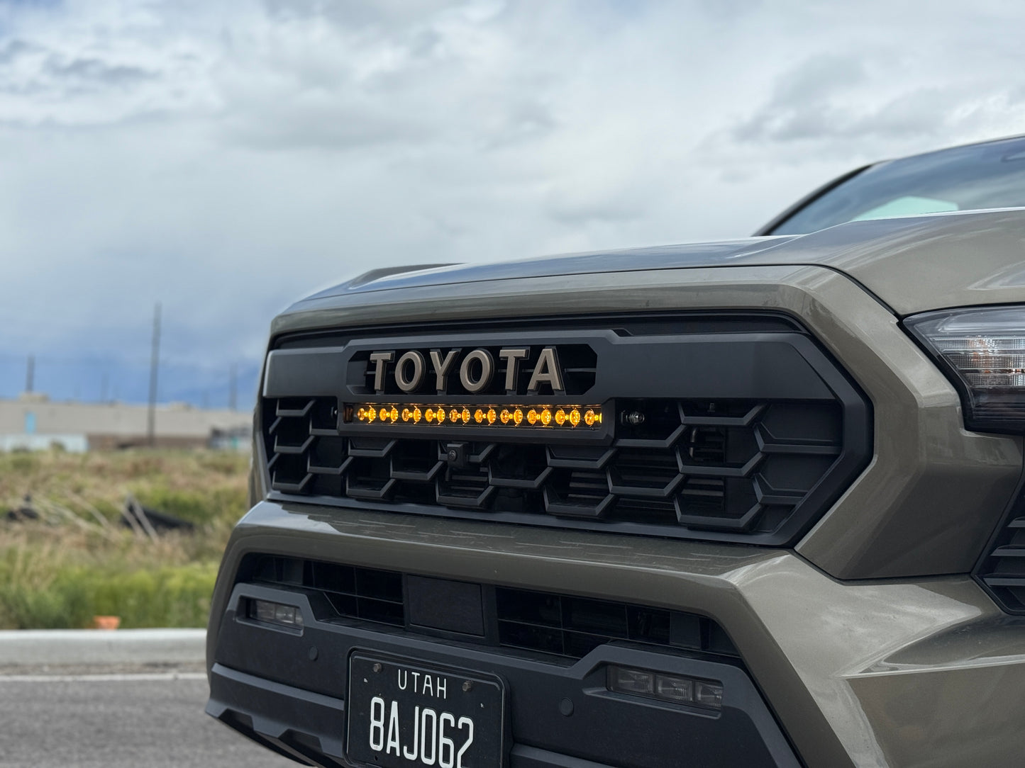 RC 20" Light Bar with Amber DRL for 2024+ Tacoma Pro Grille