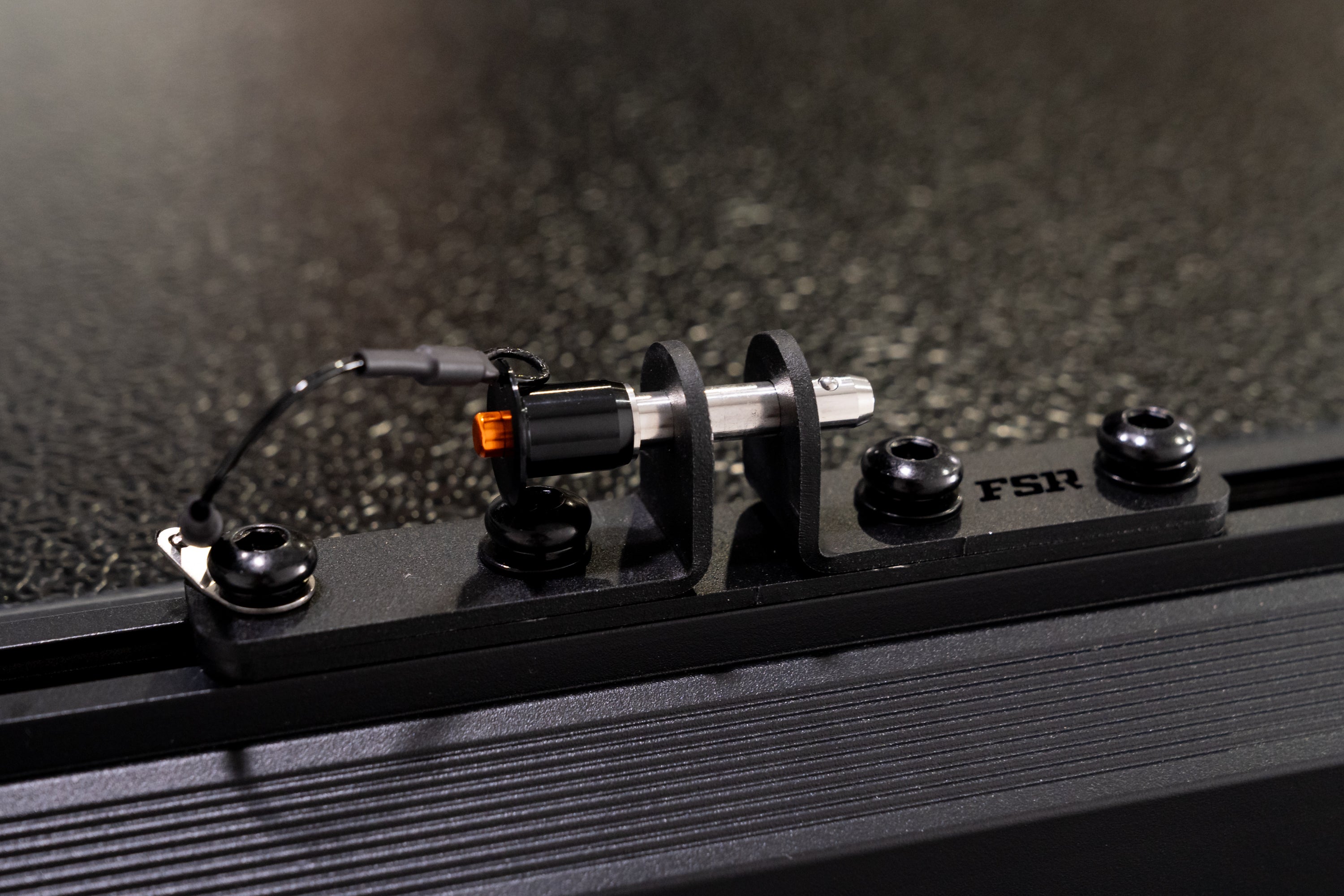 Nova - Hybrid Foldout Rooftop Tent