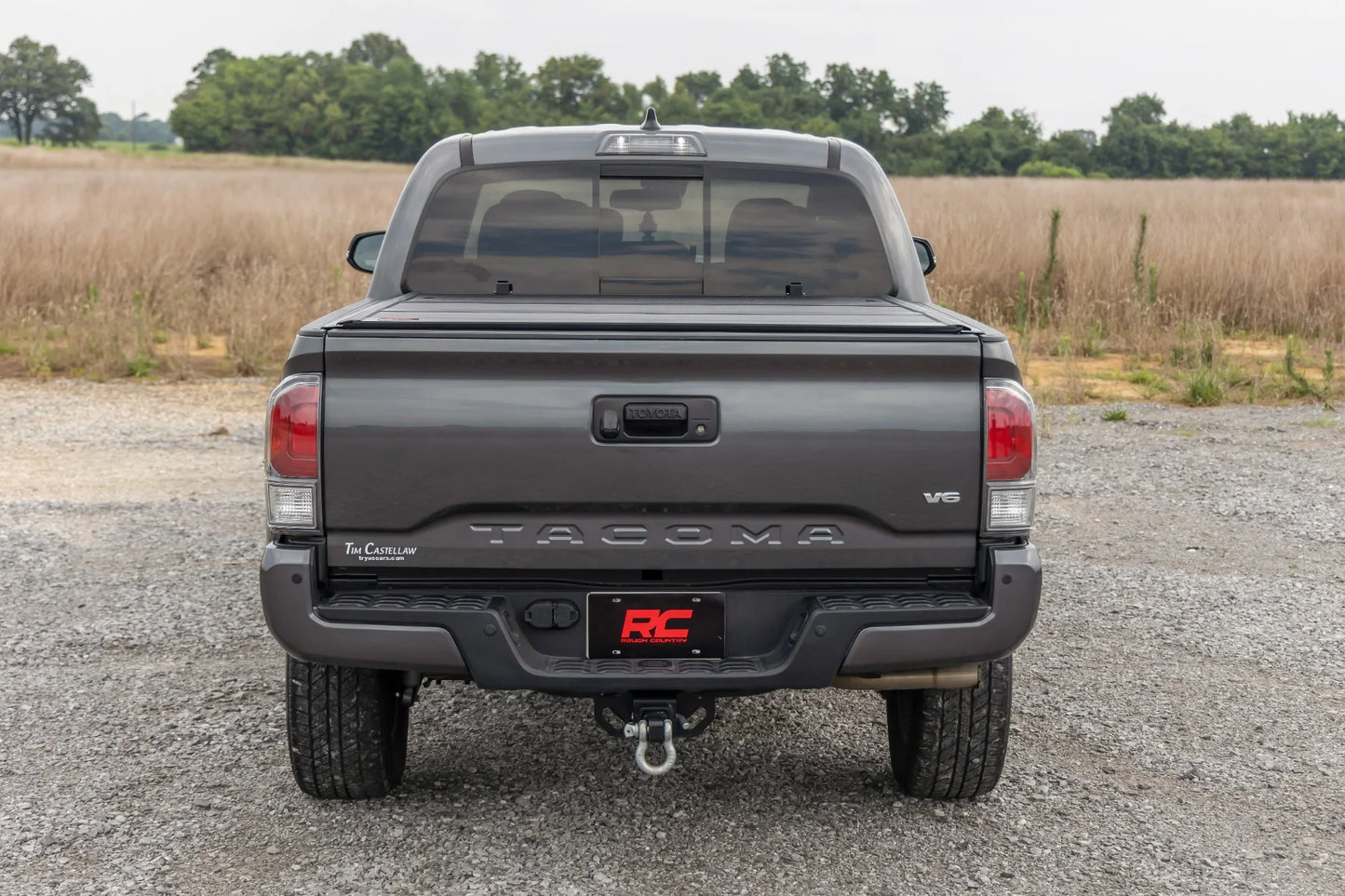 Hard Low Profile Bed Cover Toyota Tacoma 2WD/4WD (16-23)
