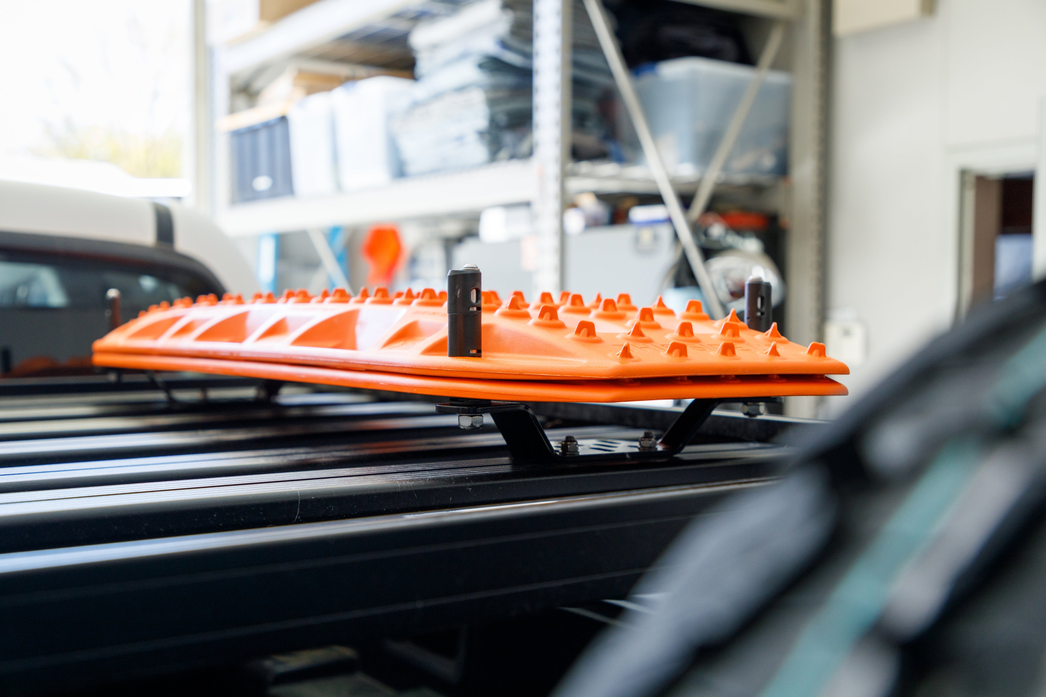 Overland Kitted Raised Boomerang Mount