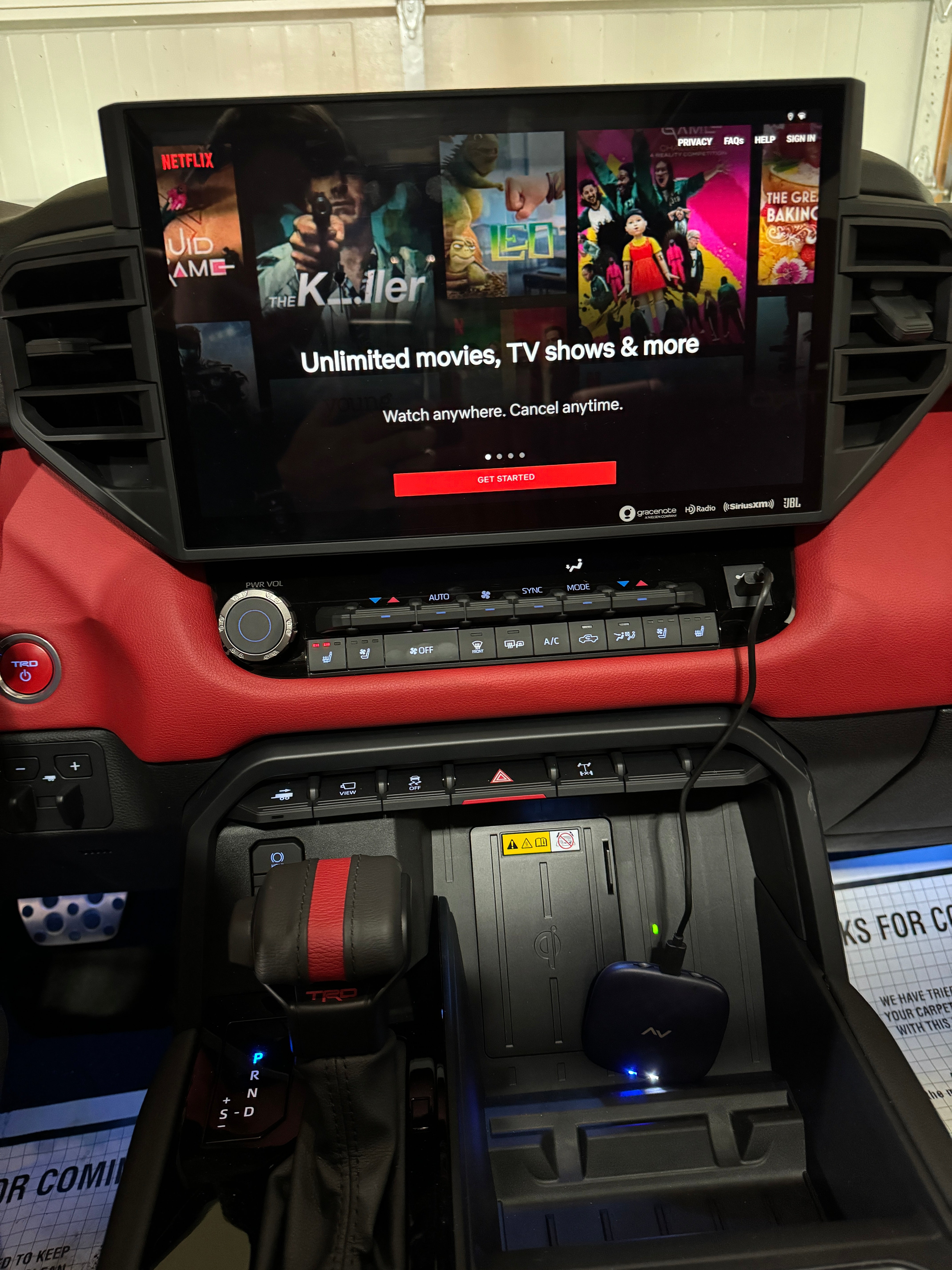 Android 13 CarPlay Box with 8GB RAM / 128GB HD