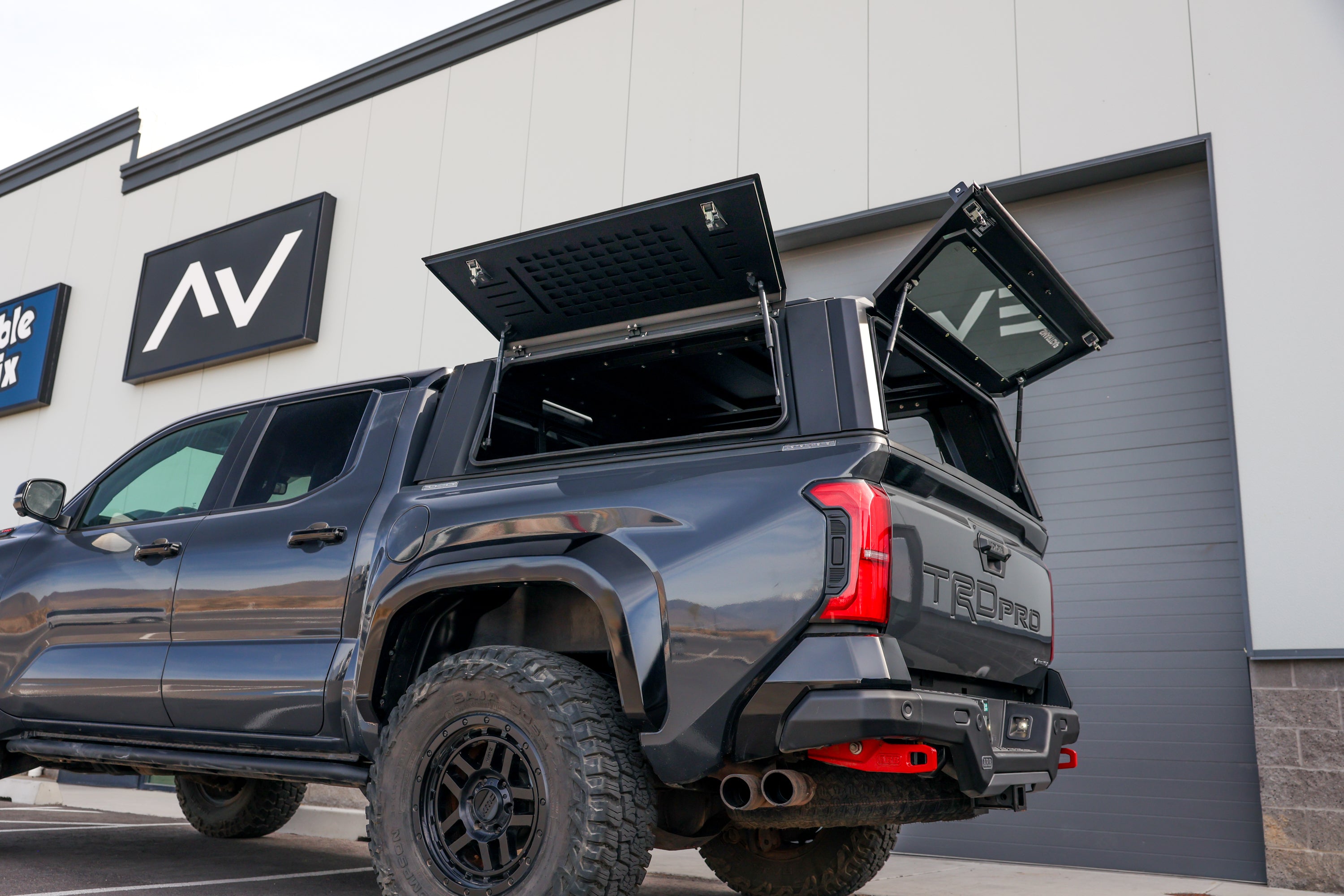 Smart Cap EVOa Adventure for 2024+ Tacoma