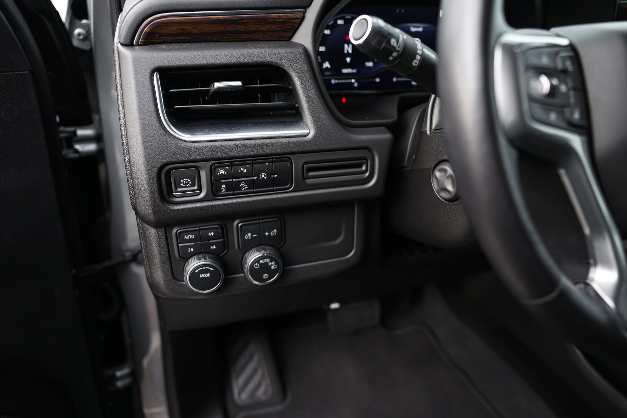 2023 Chevrolet Tahoe Premier 4WD