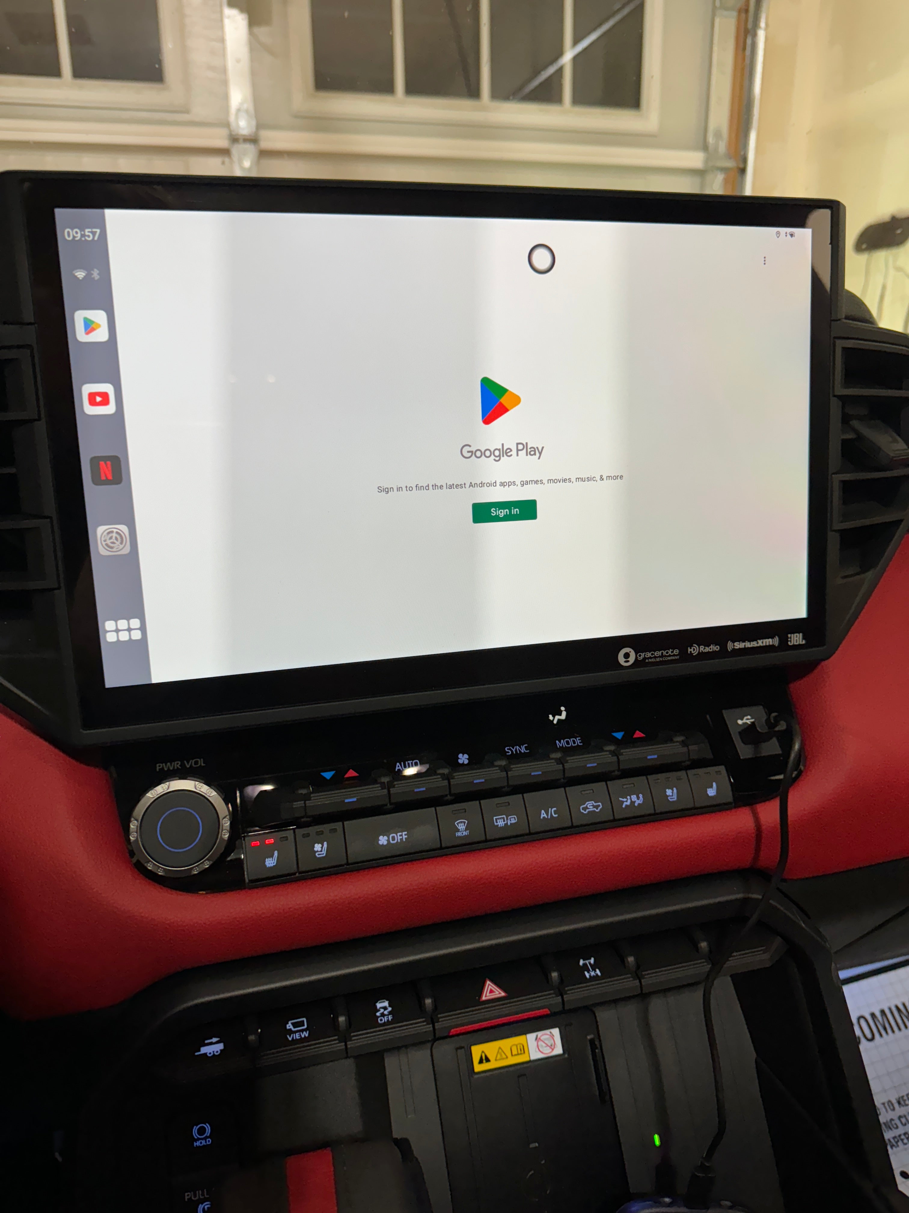 Android 13 CarPlay Box with 8GB RAM / 128GB HD