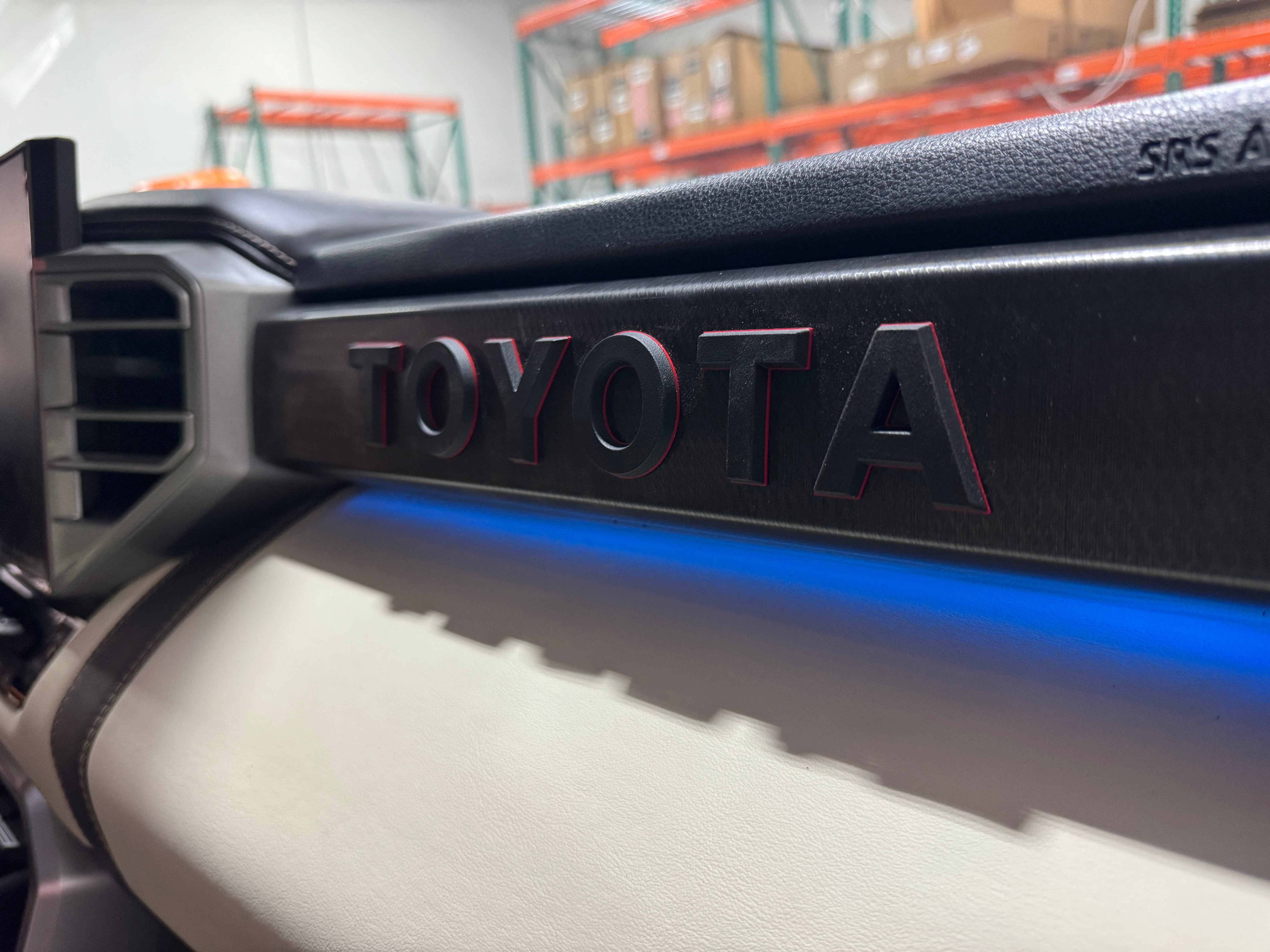 Heritage Dash Garnish for 2023+ Sequoia