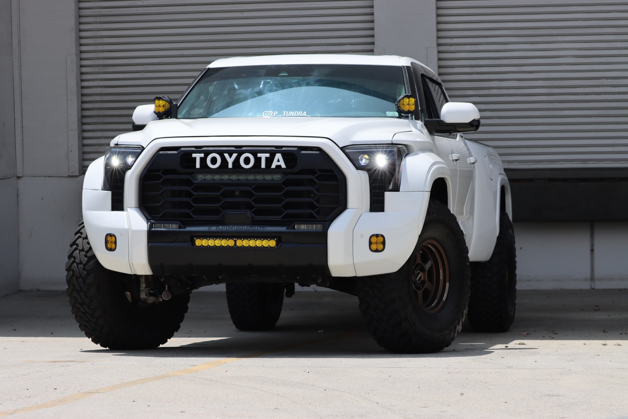 LUXX Series Projector Headlights - Black