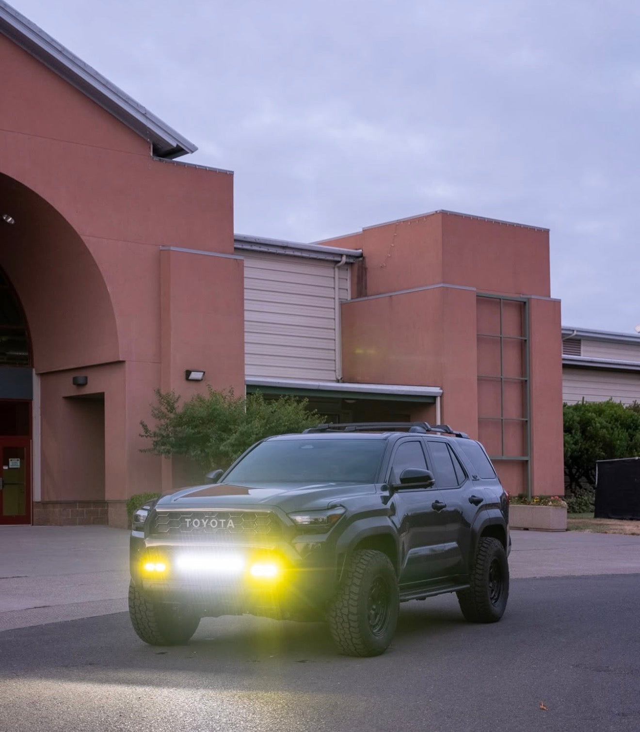 Universal 18-21" Light Bar Mount for 2025+ 4Runner Grille