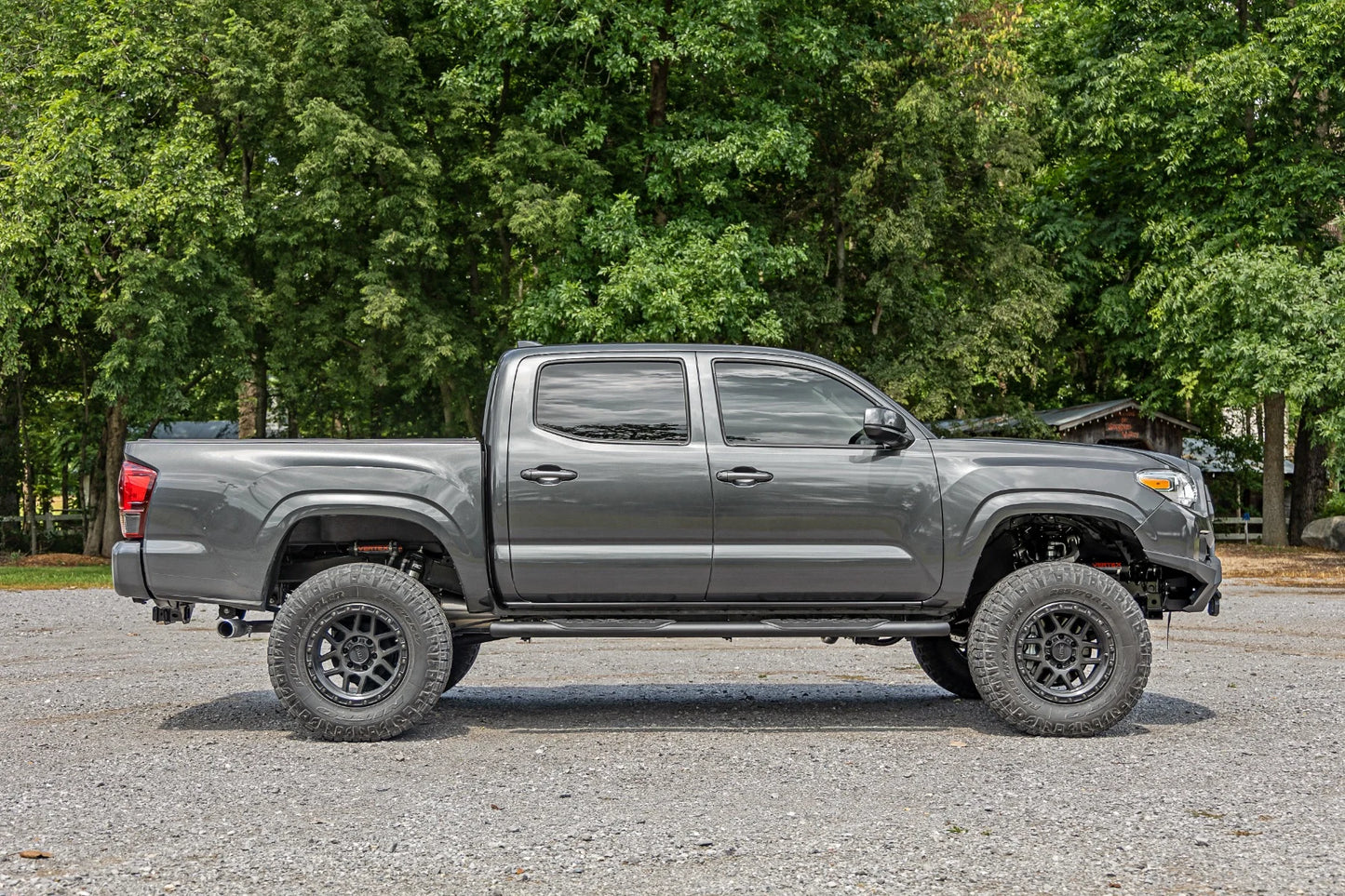 Oval Nerf Step Double Cab | Black | Toyota Tacoma 2WD/4WD (2005-2023)